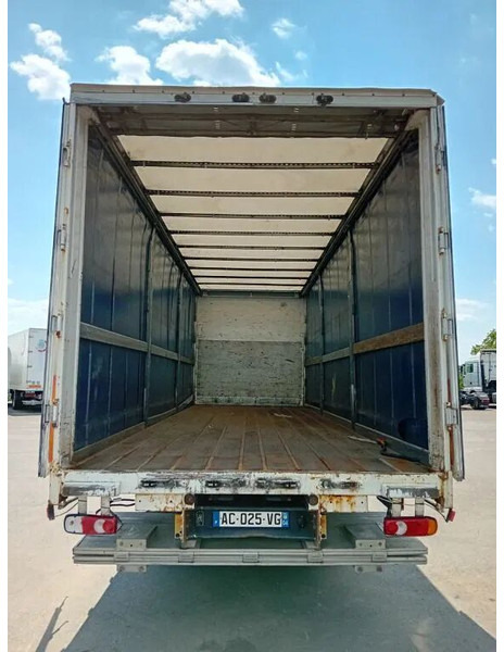 Renault Midlum 280 dxi - شاحنة ستارة: صور 3 Renault Midlum 280 dxi - شاحنة ستارة: صور 3