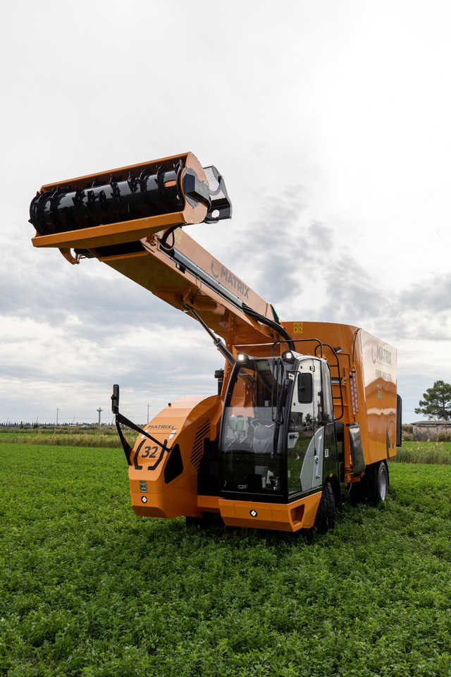 ITALMIX MATRIX ROVER JUMBO ULTRA - آلة خلط وتوزيع الأعلاف: صور 1 ITALMIX MATRIX ROVER JUMBO ULTRA - آلة خلط وتوزيع الأعلاف: صور 1