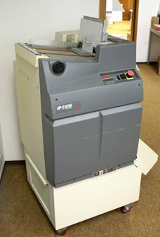 GBC AP-2 automatic punching machine - آلة تجليد: صور 1 GBC AP-2 automatic punching machine - آلة تجليد: صور 1