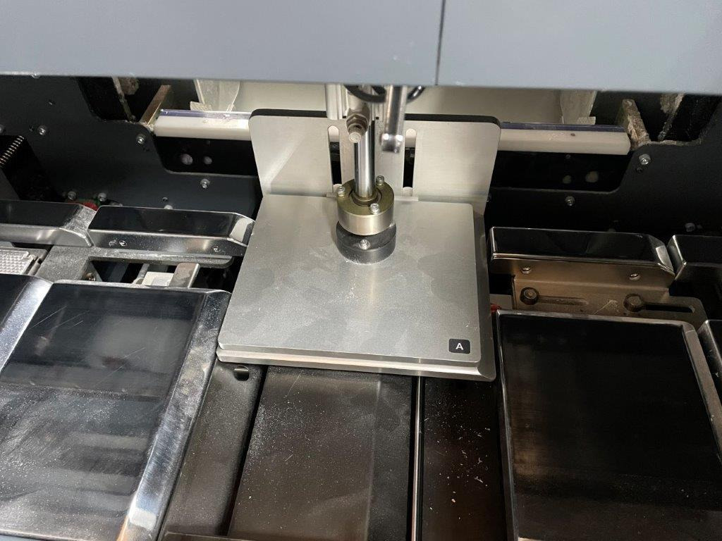 Horizon HT-30 C automatic rotary three-knife trimmer - آلة قطع الورق: صور 3 Horizon HT-30 C automatic rotary three-knife trimmer - آلة قطع الورق: صور 3