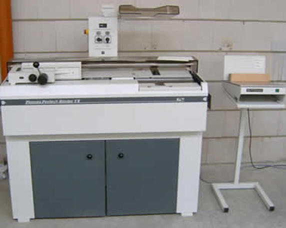Planax Perfect Binder F II Cold Glue Binding Machine - آلة تجليد: صور 1 Planax Perfect Binder F II Cold Glue Binding Machine - آلة تجليد: صور 1