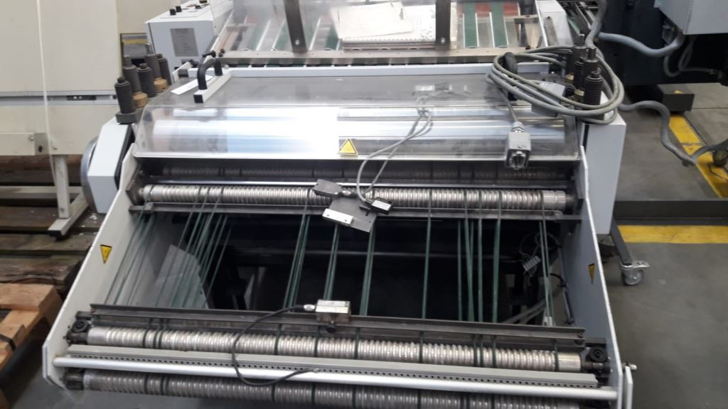 Vertical stack delivery with compression station Heidelberg Stahlfolder VSA 86 H - آلة الطي: صور 2 Vertical stack delivery with compression station Heidelberg Stahlfolder VSA 86 H - آلة الطي: صور 2