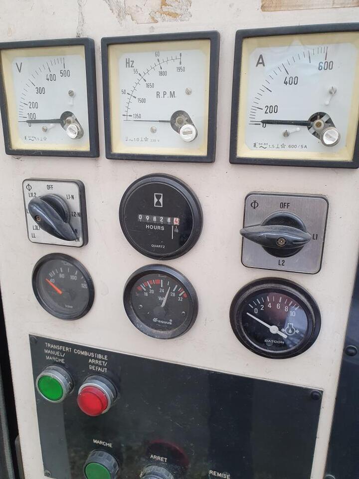 330 kVa Fg Wilson Perkins 2006 TWG2 - مجموعة المولدات: صور 3 330 kVa Fg Wilson Perkins 2006 TWG2 - مجموعة المولدات: صور 3
