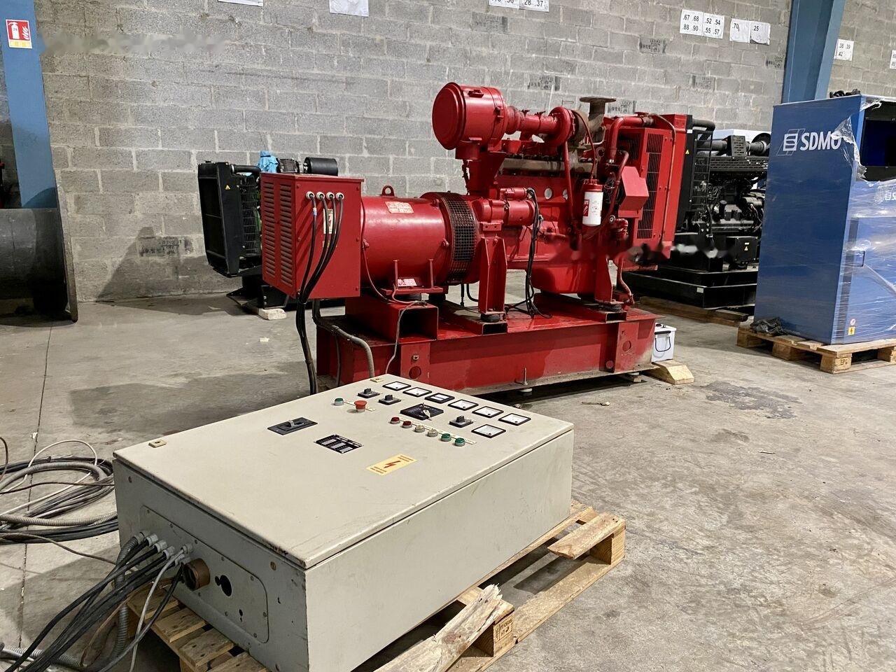 SDMO 110 kVa - مجموعة المولدات: صور 1 SDMO 110 kVa - مجموعة المولدات: صور 1