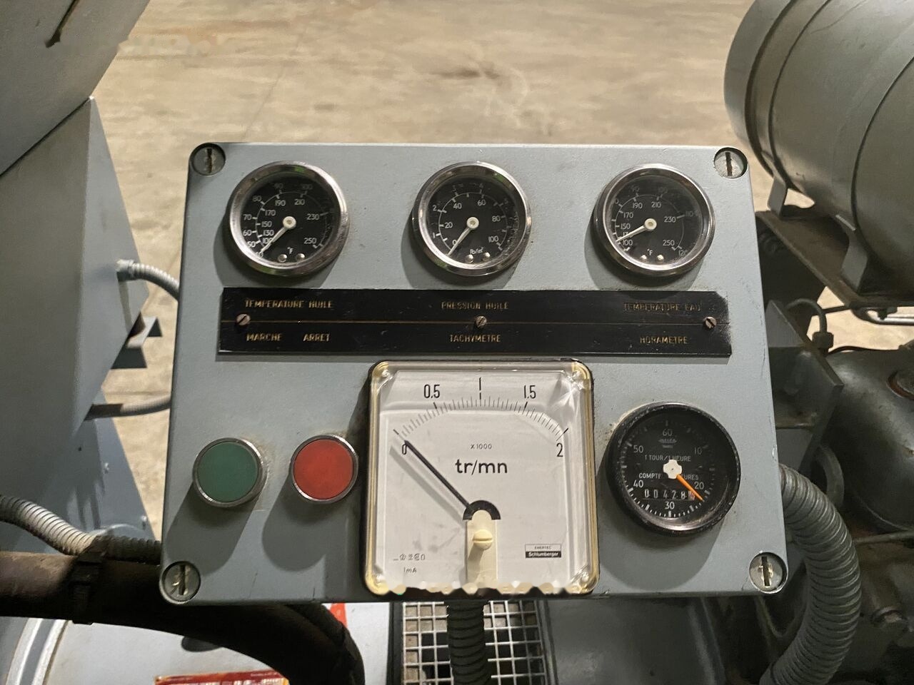 مجموعة المولدات SDMO 70 kVa Perkins diesel: صور 6 مجموعة المولدات SDMO 70 kVa Perkins diesel: صور 6