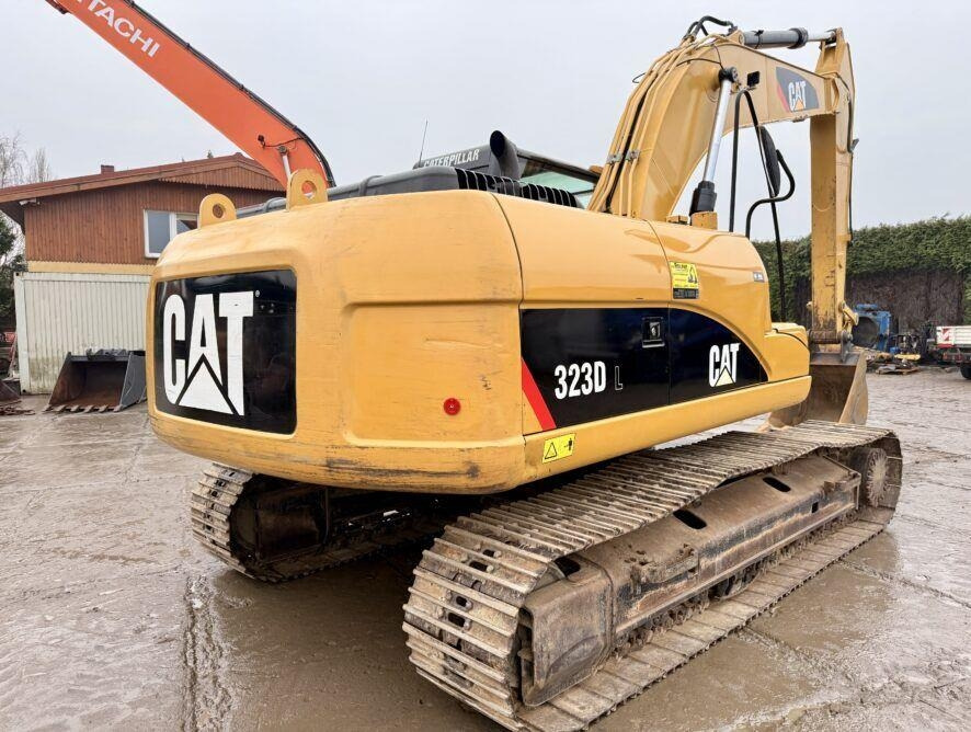 CAT 323DL - حفارات زحافة: صور 4 CAT 323DL - حفارات زحافة: صور 4