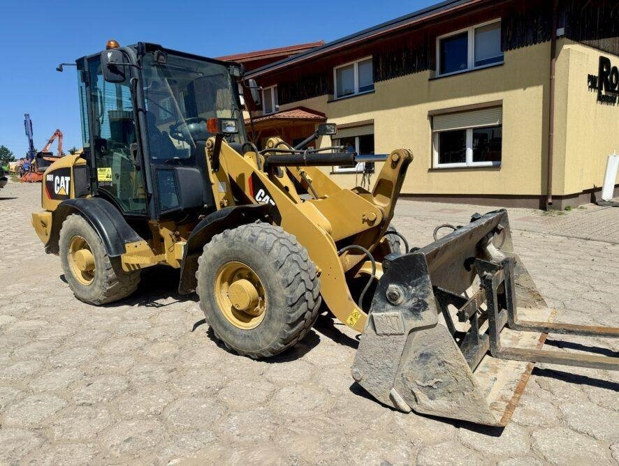 CAT 906H - اللودر بعجل: صور 2 CAT 906H - اللودر بعجل: صور 2