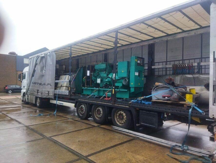 Cummins Generator Cummins C440 D5 - مجموعة المولدات: صور 3 Cummins Generator Cummins C440 D5 - مجموعة المولدات: صور 3