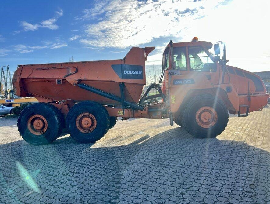 Doosan DA30 - شاحنة مفصلية: صور 5 Doosan DA30 - شاحنة مفصلية: صور 5