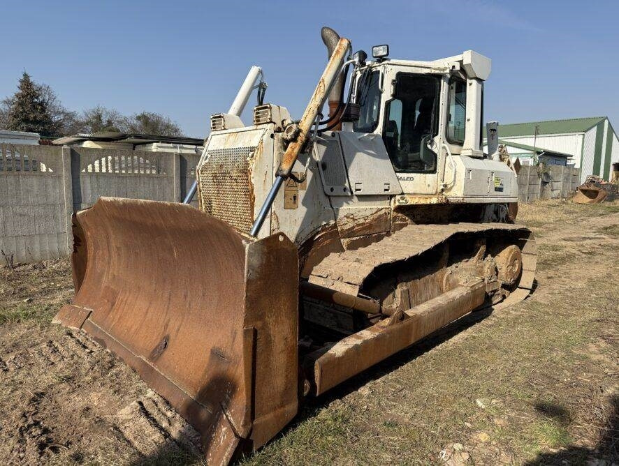 Komatsu D65EX-15e0 + ripper - بلدوزر: صور 1 Komatsu D65EX-15e0 + ripper - بلدوزر: صور 1