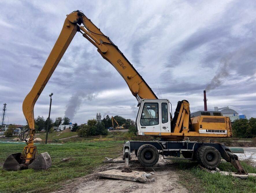 Liebherr 934 - حفارة النقل والشحن: صور 2 Liebherr 934 - حفارة النقل والشحن: صور 2