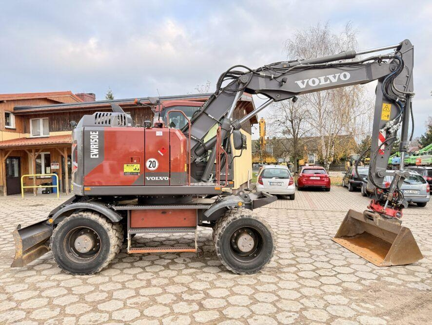 Volvo EWR150E - حفارة على عجلات: صور 4 Volvo EWR150E - حفارة على عجلات: صور 4