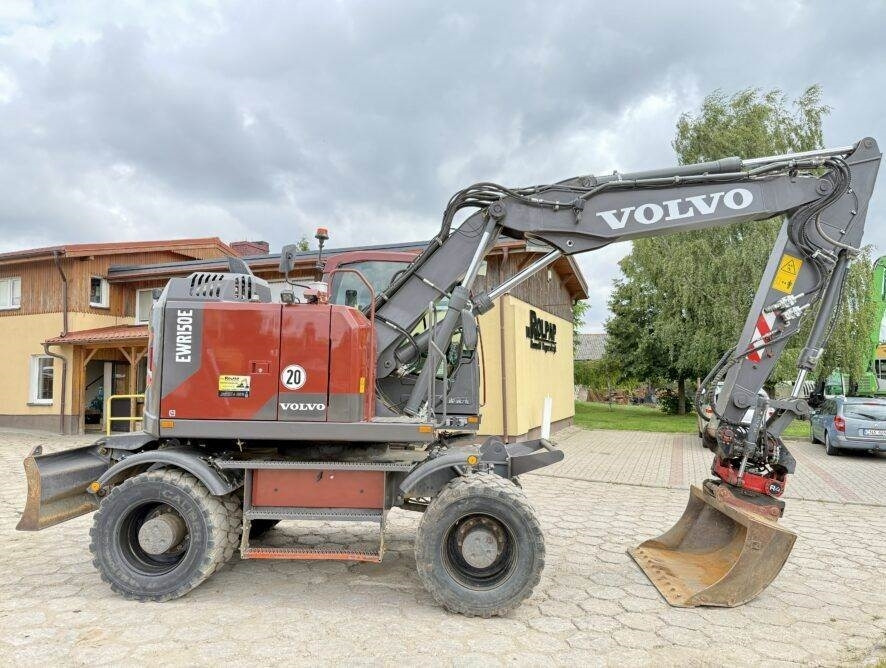Volvo EWR150E  - حفارة على عجلات: صور 4 Volvo EWR150E  - حفارة على عجلات: صور 4