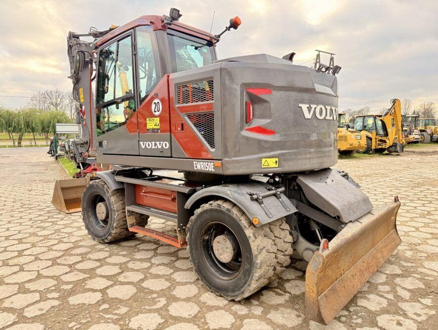 Volvo EWR150E - حفارة على عجلات: صور 1 Volvo EWR150E - حفارة على عجلات: صور 1