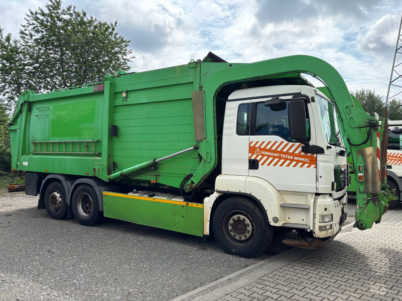 MAN TGS 26.320 EEV Heil Aufbau/Frontlader/Lift - شاحنة القمامة: صور 4 MAN TGS 26.320 EEV Heil Aufbau/Frontlader/Lift - شاحنة القمامة: صور 4