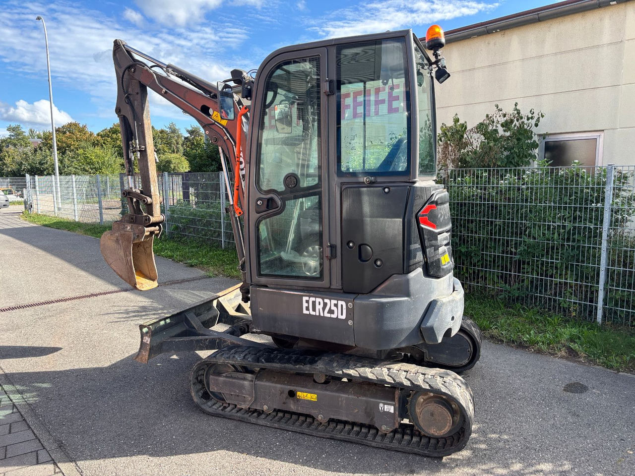 Volvo ECR 25 D - حفارة مصغرة: صور 4 Volvo ECR 25 D - حفارة مصغرة: صور 4