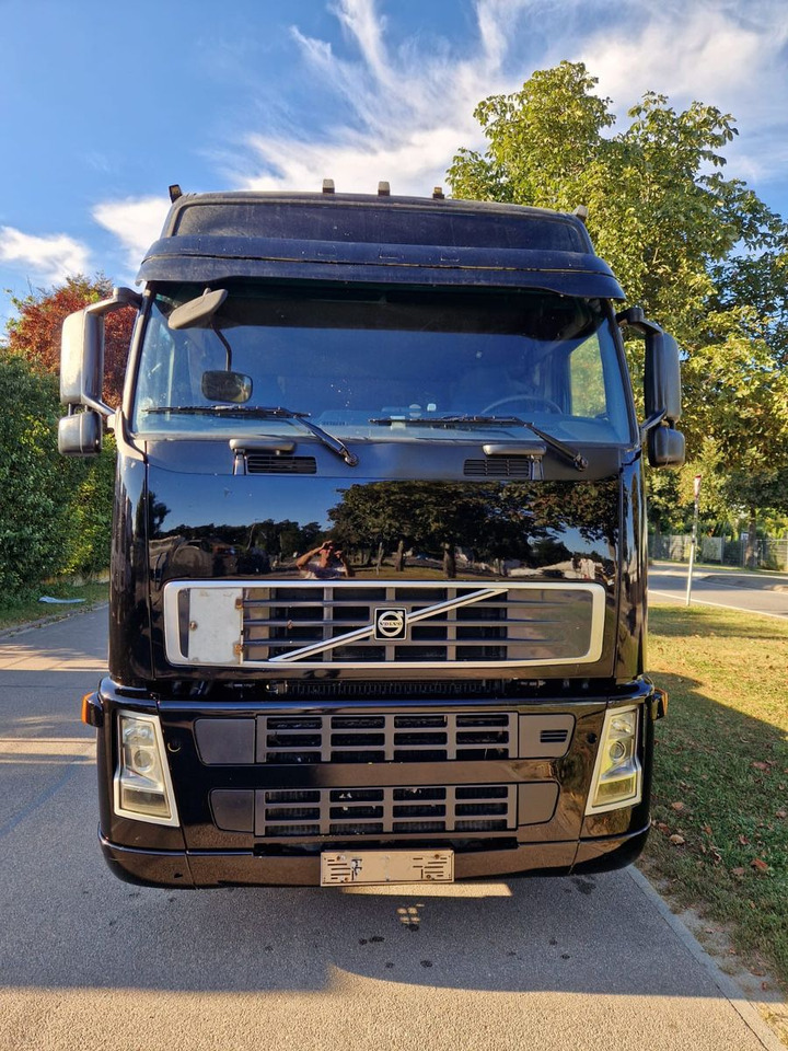 Volvo FH 560 TOP ZUSTAND - شاحنة جرار: صور 3 Volvo FH 560 TOP ZUSTAND - شاحنة جرار: صور 3