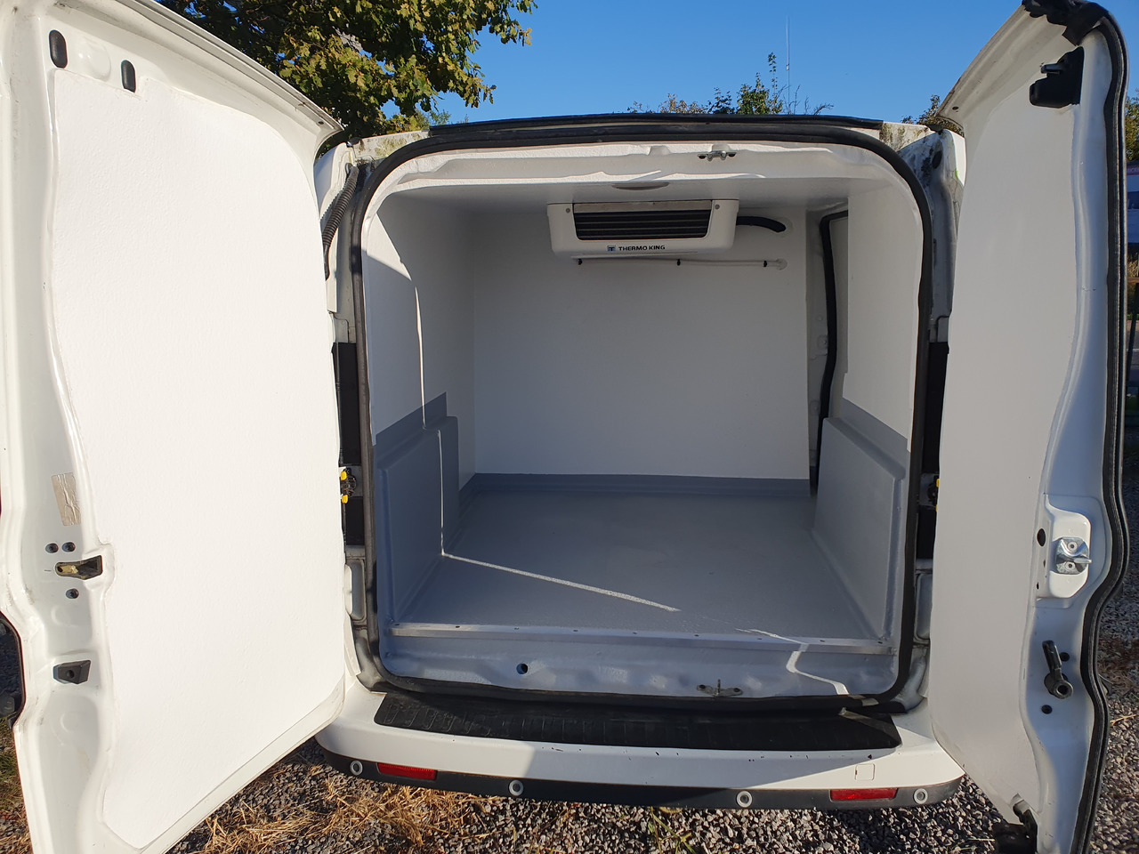 FIAT DOBLO CHLODNIA THERMOKING KLIMA EURO6 - الشاحنات الصغيرة المبردة: صور 1 FIAT DOBLO CHLODNIA THERMOKING KLIMA EURO6 - الشاحنات الصغيرة المبردة: صور 1