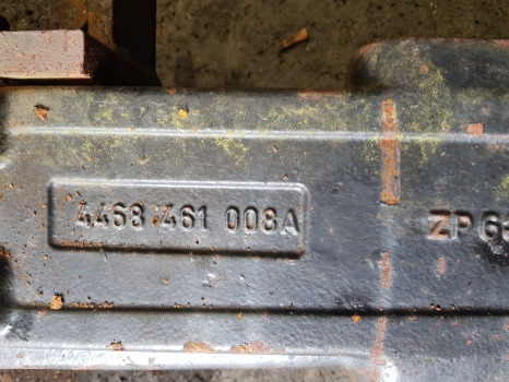 Case 1255 Xl Front Axle Housing, Beam 4448302024, 4468461008, 3229119r1 - المحور الأمامي - الآلات والماكينات الزراعية: صور 4 Case 1255 Xl Front Axle Housing, Beam 4448302024, 4468461008, 3229119r1 - المحور الأمامي - الآلات والماكينات الزراعية: صور 4