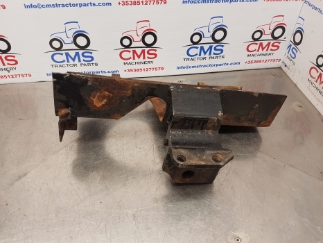 Case 1394, 1294 Fuel Tank Bracket Rhs K307955 - خزان وقود - جرار: صور 1 Case 1394, 1294 Fuel Tank Bracket Rhs K307955 - خزان وقود - جرار: صور 1