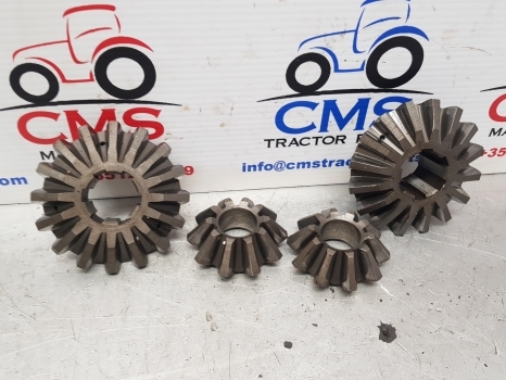 Case David Brown 1394, 1210, 885 Rear Axle Differential Gear Kit K30234, K206651 - التفاضلية والعتاد - جرار: صور 1 Case David Brown 1394, 1210, 885 Rear Axle Differential Gear Kit K30234, K206651 - التفاضلية والعتاد - جرار: صور 1