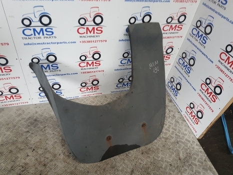 Case Mxm190, Mxm175 Cab Rear Fender Extension Rhs 82031843, 82028937 - درابزين - جرار: صور 1 Case Mxm190, Mxm175 Cab Rear Fender Extension Rhs 82031843, 82028937 - درابزين - جرار: صور 1