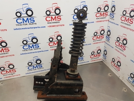 Claas Arion 640, 600, 500 Cab Back Suspension Support Assy Lhs 0021500115 - الكابينة تعليق - الآلات والماكينات الزراعية: صور 3 Claas Arion 640, 600, 500 Cab Back Suspension Support Assy Lhs 0021500115 - الكابينة تعليق - الآلات والماكينات الزراعية: صور 3