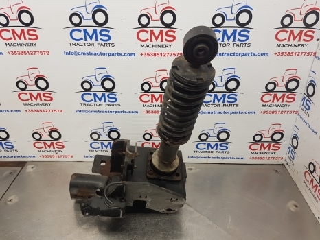 Claas Arion 640, 600, 500 Cab Back Suspension Support Assy Rhs 0021500984 - الكابينة تعليق - الآلات والماكينات الزراعية: صور 5 Claas Arion 640, 600, 500 Cab Back Suspension Support Assy Rhs 0021500984 - الكابينة تعليق - الآلات والماكينات الزراعية: صور 5