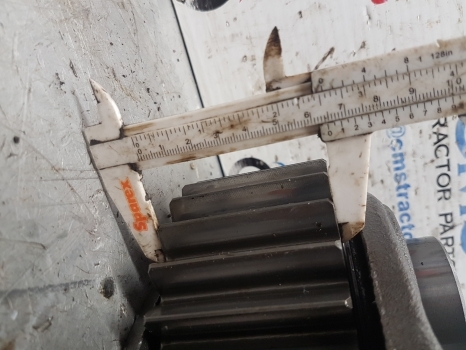 Claas Arion Rear Axle Plannet Gear, Carrier 6005019450, 0011330760, 4301238h2 - المحور الخلفي - جرار: صور 5 Claas Arion Rear Axle Plannet Gear, Carrier 6005019450, 0011330760, 4301238h2 - المحور الخلفي - جرار: صور 5