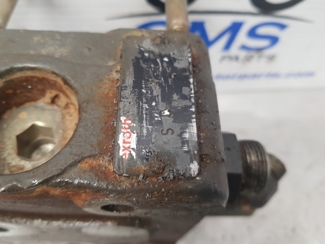 Claas Axion 800 Ares Arion 640 Hydraulic Priority Valve 0011330290, 0011330291 - صمامات هيدروليكية - جرار: صور 2 Claas Axion 800 Ares Arion 640 Hydraulic Priority Valve 0011330290, 0011330291 - صمامات هيدروليكية - جرار: صور 2