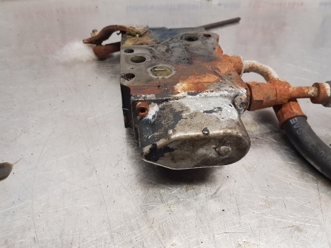 Deutz Dxbis110, 120, 140, 160 Hydraulic Spool Valve 04300357, 04304155 - صمامات هيدروليكية - جرار: صور 4 Deutz Dxbis110, 120, 140, 160 Hydraulic Spool Valve 04300357, 04304155 - صمامات هيدروليكية - جرار: صور 4