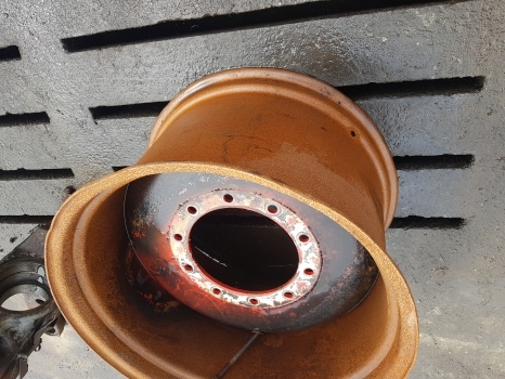 Fendt 724 S4 Massey Ferguson Front Wheel Rim W18x28, Red H718701024018 - الجنوط - جرار: صور 5 Fendt 724 S4 Massey Ferguson Front Wheel Rim W18x28, Red H718701024018 - الجنوط - جرار: صور 5