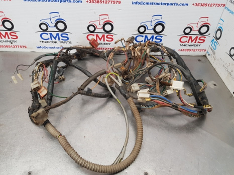 Fiat 160-90, 140-90, 115-90, 180-90, 160-90 Dash Wiring Loom Complete 5131408 - الكابلات/ الأسلاك: صور 1 Fiat 160-90, 140-90, 115-90, 180-90, 160-90 Dash Wiring Loom Complete 5131408 - الكابلات/ الأسلاك: صور 1