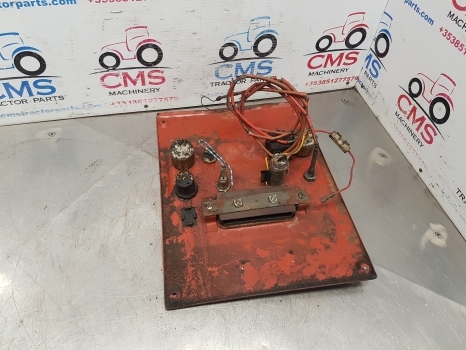 Fiat 980, Fiat 980dt, 680, 680dt, 880dt Instrument Panel 000000 - الكابينة والداخلية - جرار: صور 5 Fiat 980, Fiat 980dt, 680, 680dt, 880dt Instrument Panel 000000 - الكابينة والداخلية - جرار: صور 5