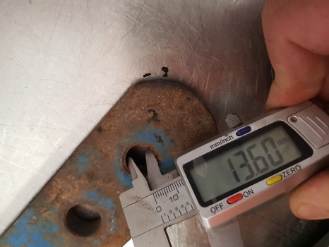 Ford 10, 30, 40, Tw Series, Weight Plate Clamp 82005143, E0nn3n245aa11b - ثقل موازن: صور 5 Ford 10, 30, 40, Tw Series, Weight Plate Clamp 82005143, E0nn3n245aa11b - ثقل موازن: صور 5