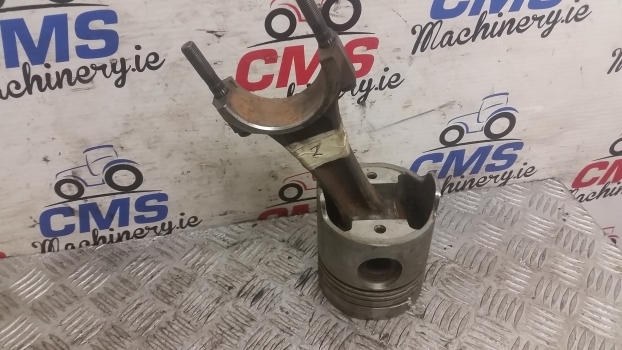 Ford 2910, 3, 4 Cyl Piston Assy , Conrod D8nn6108aa, E3hn6200ac42, 82849195 - ديترويت/ خواتم/ البطانات - جرار: صور 2 Ford 2910, 3, 4 Cyl Piston Assy , Conrod D8nn6108aa, E3hn6200ac42, 82849195 - ديترويت/ خواتم/ البطانات - جرار: صور 2