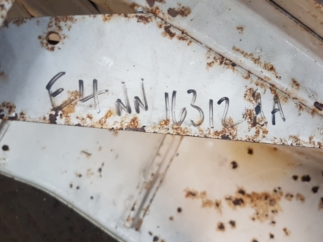 Ford 3000, 3600, 2600, Fritzmeier Cab Mudguard Rhs, D1nn16312f - درابزين - الآلات والماكينات الزراعية: صور 2 Ford 3000, 3600, 2600, Fritzmeier Cab Mudguard Rhs, D1nn16312f - درابزين - الآلات والماكينات الزراعية: صور 2