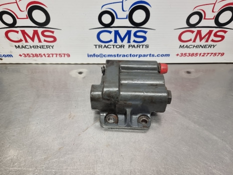 Ford 40 Series, 7840, 8240, 8340, Ts, Hydraulic Valve F2nnr947aa, 81878459 - صمامات هيدروليكية - الآلات والماكينات الزراعية: صور 1 Ford 40 Series, 7840, 8240, 8340, Ts, Hydraulic Valve F2nnr947aa, 81878459 - صمامات هيدروليكية - الآلات والماكينات الزراعية: صور 1