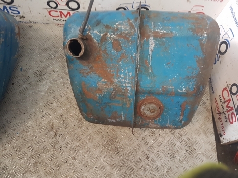 Ford 4000, 4600 Fuel Tank 83935630, E2nn9002ba, E3nn9002kb - خزان وقود - جرار: صور 1 Ford 4000, 4600 Fuel Tank 83935630, E2nn9002ba, E3nn9002kb - خزان وقود - جرار: صور 1