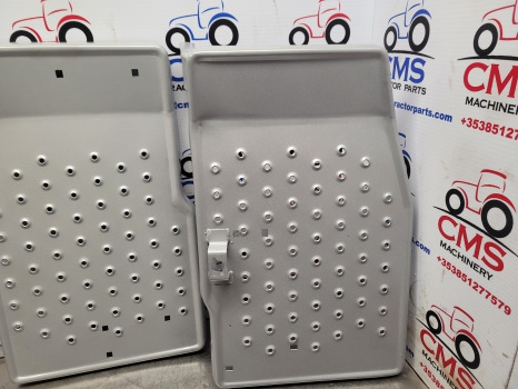 Ford 4000 Cab Foot Step Pair Without Cab 83952112, 83946748, E0nn13005ba - خطوة جانبية: صور 2 Ford 4000 Cab Foot Step Pair Without Cab 83952112, 83946748, E0nn13005ba - خطوة جانبية: صور 2