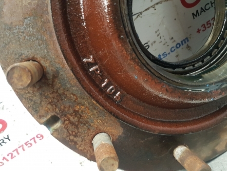 Ford 8530, 8630, Tw15, Tw5 Front Axle Hub Bolt Plate Zp4472354239, 1054472473 - محاور - جرار: صور 1 Ford 8530, 8630, Tw15, Tw5 Front Axle Hub Bolt Plate Zp4472354239, 1054472473 - محاور - جرار: صور 1