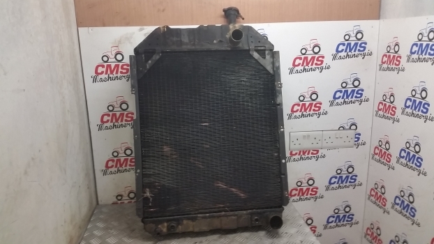 Ford Engine Water Cooling Radiator. Please Check Descriptions. - المشعاع - جرار: صور 1 Ford Engine Water Cooling Radiator. Please Check Descriptions. - المشعاع - جرار: صور 1