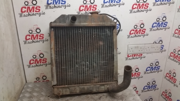 Ford Engine Water Cooling Radiator. Please See The Description. - المشعاع - جرار: صور 1 Ford Engine Water Cooling Radiator. Please See The Description. - المشعاع - جرار: صور 1