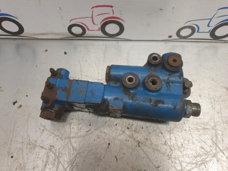 Ford New Holland 6640, Ts110 40, Ts Trailer Brake Valve Distributor 81874969 - أجزاء الفرامل: صور 2 Ford New Holland 6640, Ts110 40, Ts Trailer Brake Valve Distributor 81874969 - أجزاء الفرامل: صور 2