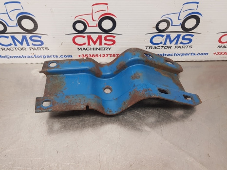 Ford Q, Sq Cab, 10, Tw, 30, 600 Series Cab Mudguard Bracket Support D5nn16n318a - درابزين: صور 2 Ford Q, Sq Cab, 10, Tw, 30, 600 Series Cab Mudguard Bracket Support D5nn16n318a - درابزين: صور 2