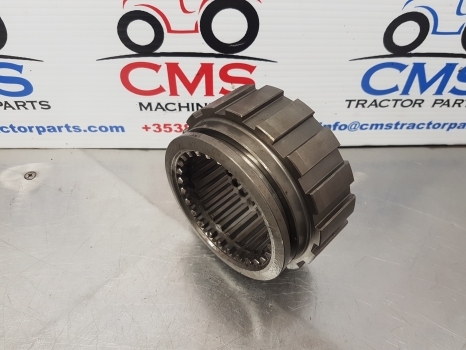 Ford Tw5, Tw35, 8530, 8730, Tw, 30 S. Coupling Sliding Gear 83933554, D8nn7106ca - عمود الكردان - جرار: صور 4 Ford Tw5, Tw35, 8530, 8730, Tw, 30 S. Coupling Sliding Gear 83933554, D8nn7106ca - عمود الكردان - جرار: صور 4