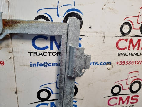 Jcb 515-40 Cab Door Windows Frame Galvanized 332/v1439 - باب و قطع الغيار: صور 5 Jcb 515-40 Cab Door Windows Frame Galvanized 332/v1439 - باب و قطع الغيار: صور 5