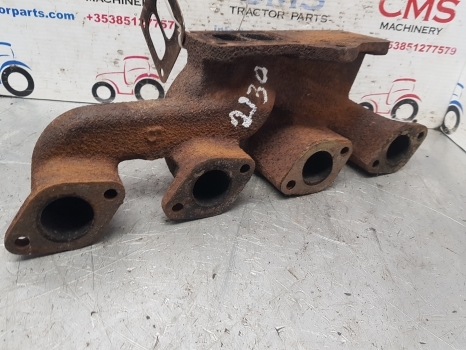 John Deere 1830, 2130 Exhaust Manifold R59588 - مشعب العادم - جرار: صور 4 John Deere 1830, 2130 Exhaust Manifold R59588 - مشعب العادم - جرار: صور 4