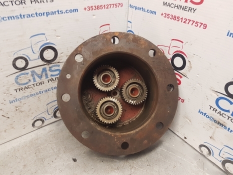 John Deere 2650 Front Axle Hub Hat Assy L60111, L60110, 4472463005, 4472363006 - محاور - جرار: صور 1 John Deere 2650 Front Axle Hub Hat Assy L60111, L60110, 4472463005, 4472363006 - محاور - جرار: صور 1