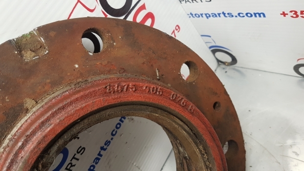 John Deere 6000 Series 6300, 6400, 6320, 6420 Front Axle Hub Bolt Plate L100238 - محاور - جرار: صور 2 John Deere 6000 Series 6300, 6400, 6320, 6420 Front Axle Hub Bolt Plate L100238 - محاور - جرار: صور 2